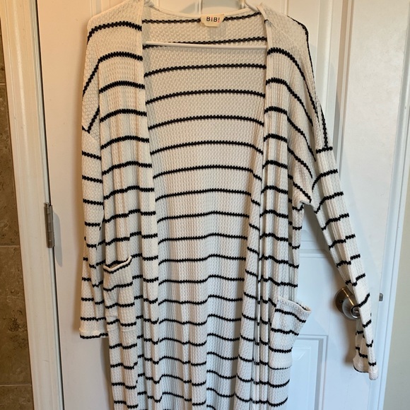 Cardigan - Picture 1 of 1